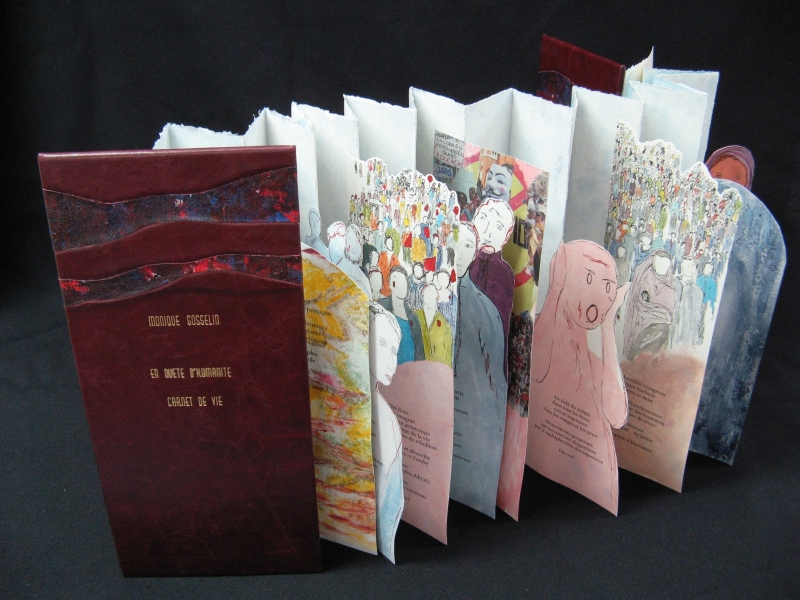 Livre d'artiste concertina  avec 10 textes poétiques sur monotypes, collages, peintures